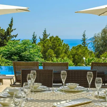 Villa 7 Bedroom - 3136